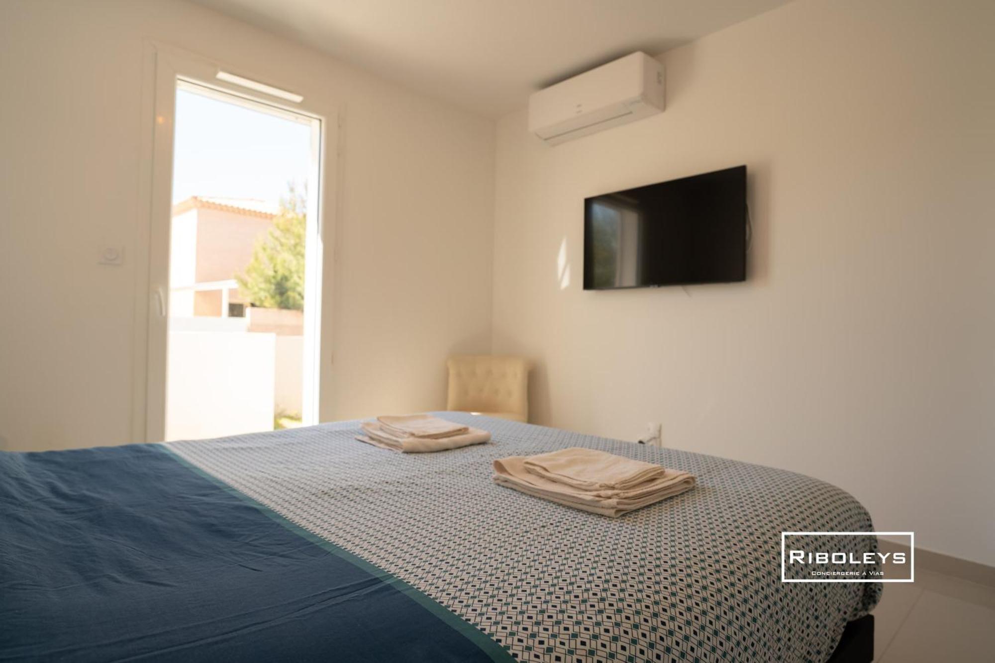 ויאס Grand T3 Neuf Climatise Avec Wifi A 100M De La Plage מראה חיצוני תמונה
